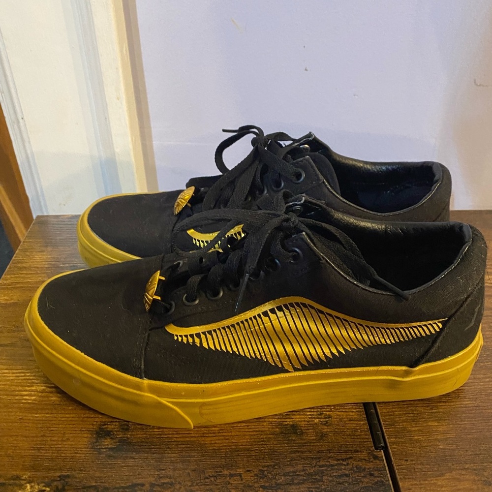 Vans Harry Potter Snitch sneakers M7.5 W9